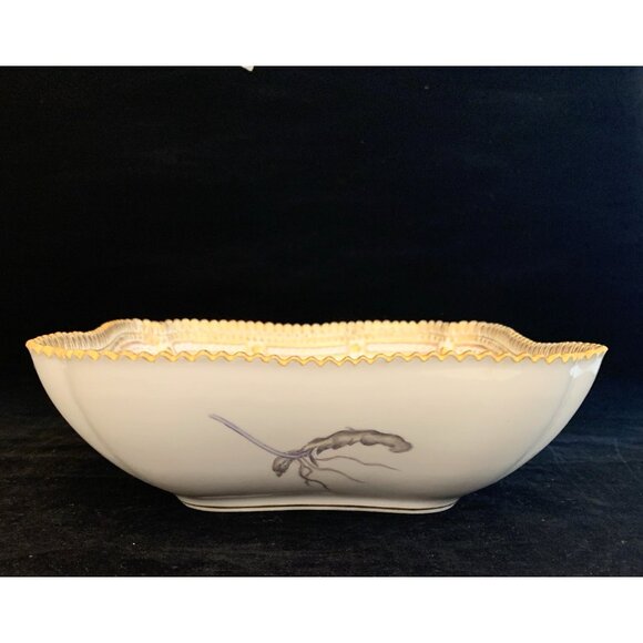 Royal Copenhagen Flora Danica Serving Bowl Dentaria Bulbifera 20/3510 Gilt Edge - Picture 5 of 15